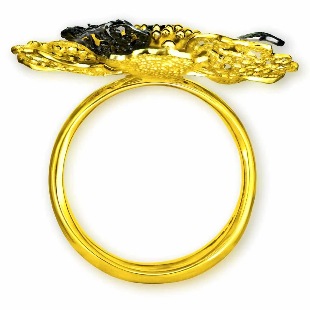 Gold Coronaria Ring with Champagne Diamond